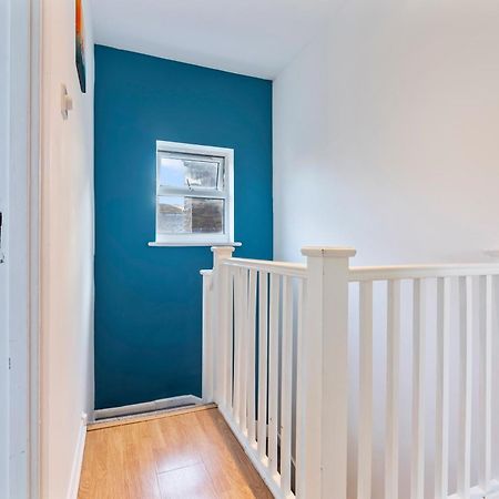 Impeccable 4-Bed House In Brixton London Villa Екстериор снимка